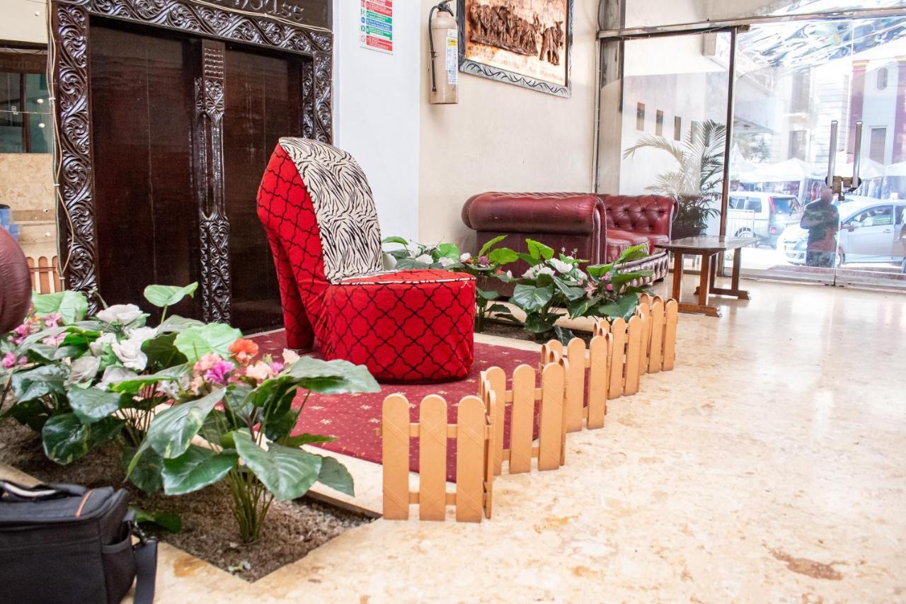 Ambassadeur Hotel Nairobi Zewnętrze zdjęcie